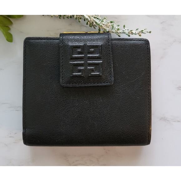 AUTHENTIC GIVENCHY COMPACT BLACK LEATHER BIFOLD WALLET 4G EMBLEM - Picture 1 of 16